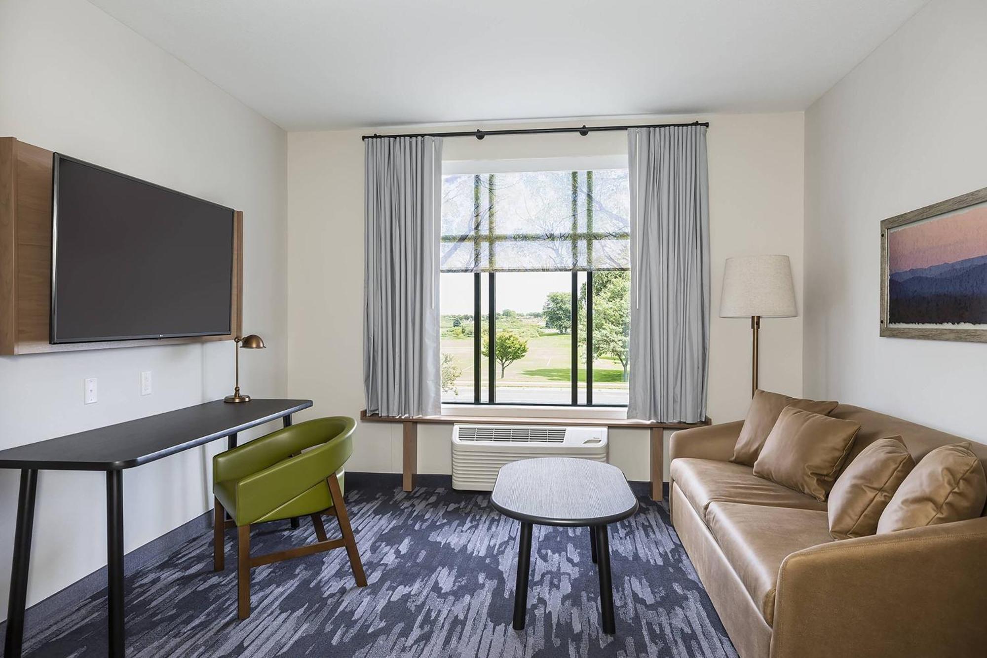 Fairfield Inn & Suites By Marriott Minneapolis North/Blaine Exterior photo